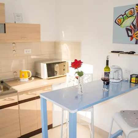 Sunset Free Parking & Wifi *