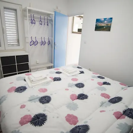 Sunset Free Parking & Wifi