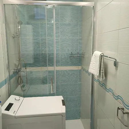 Sunset Free Parking & Wifi