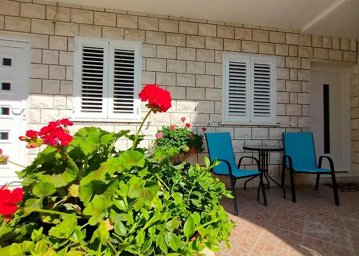 Sunset Free Parking & Wifi