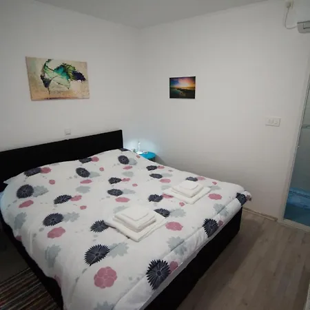 Sunset Free Parking & Wifi *