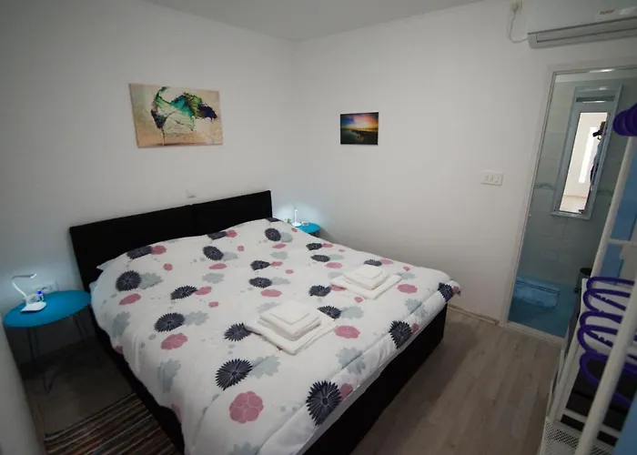 Sunset Free Parking & Wifi *