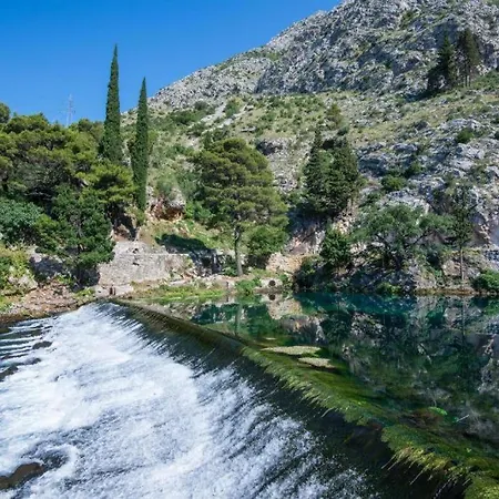 Sunset Free Parking & Wifi *